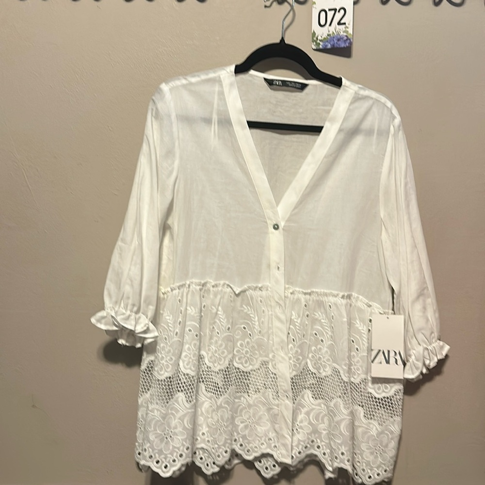 Zara White V-Neck Eyelet Lace Hem Blouse